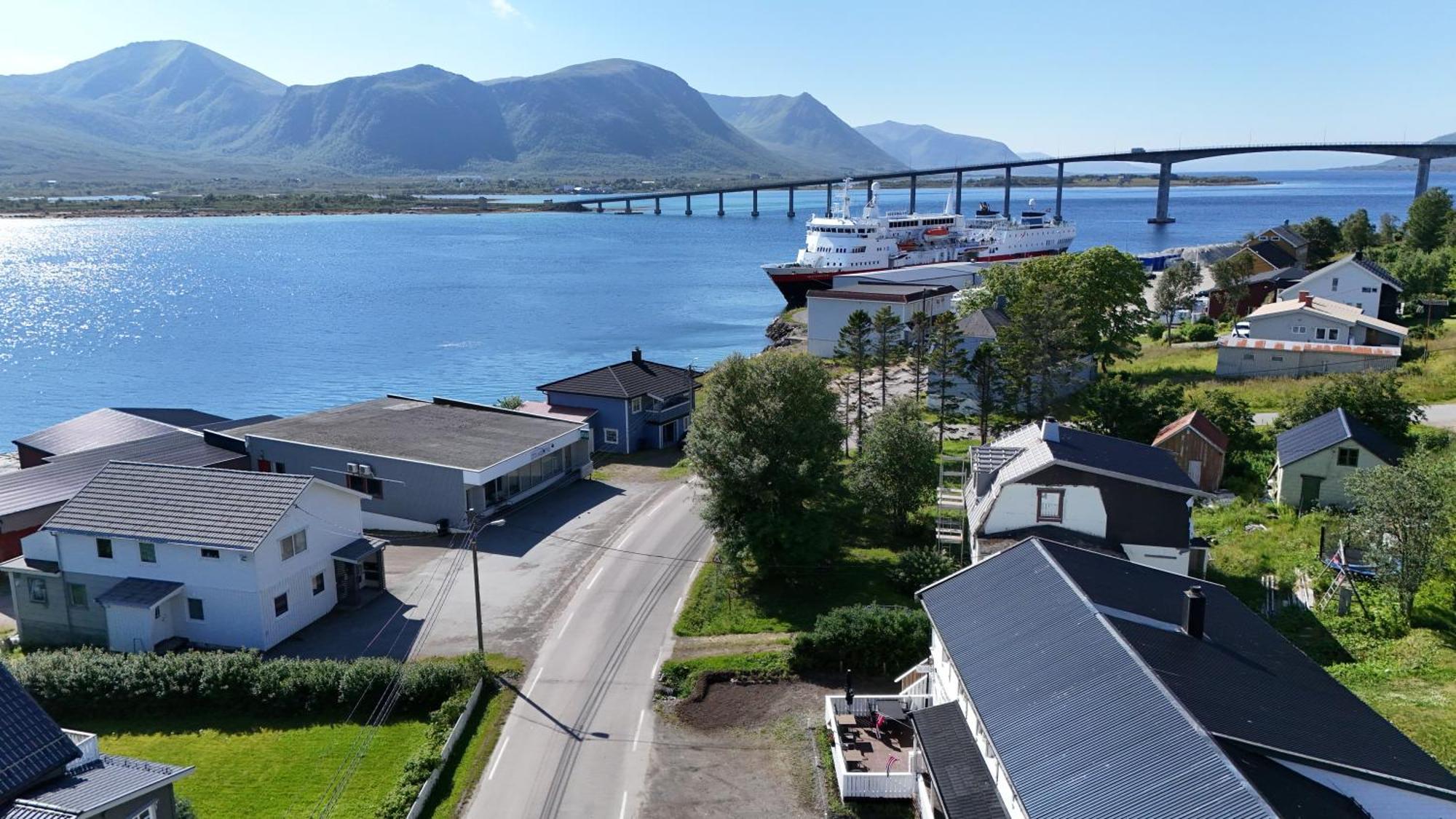 Risoyhamn Kafe Hotell Eksteriør bilde